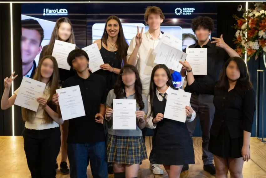 Premiación III versión del concurso literario plumas pioneras 2025