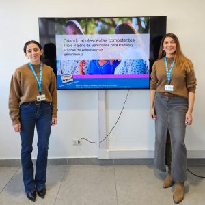 Taller formativo para apoderados criando adolescentes competentes